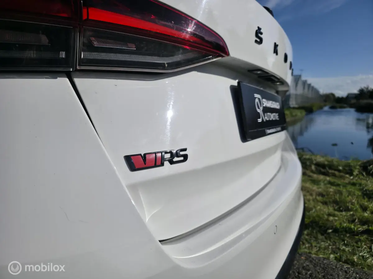 1.4 TSI RS iV PHEV / Carplay / Side ass