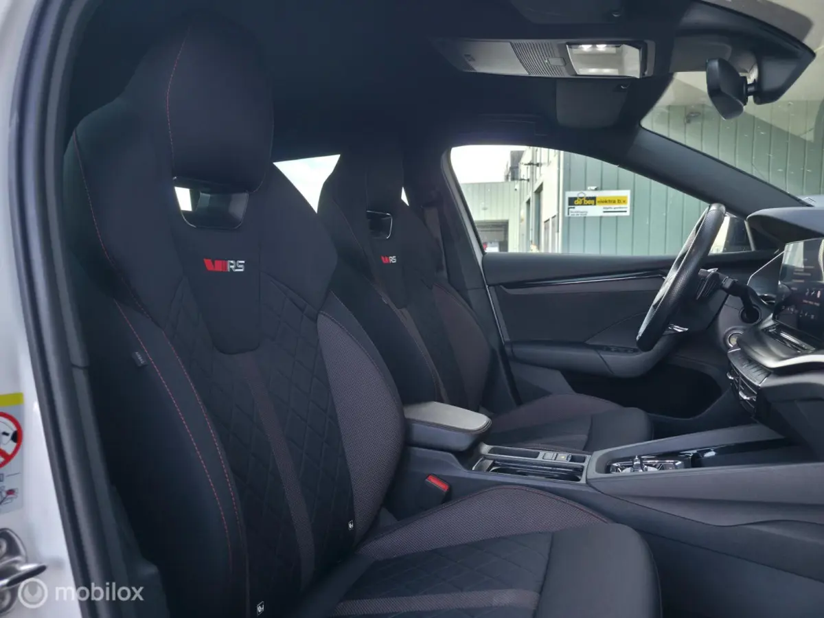 1.4 TSI RS iV PHEV / Carplay / Side ass