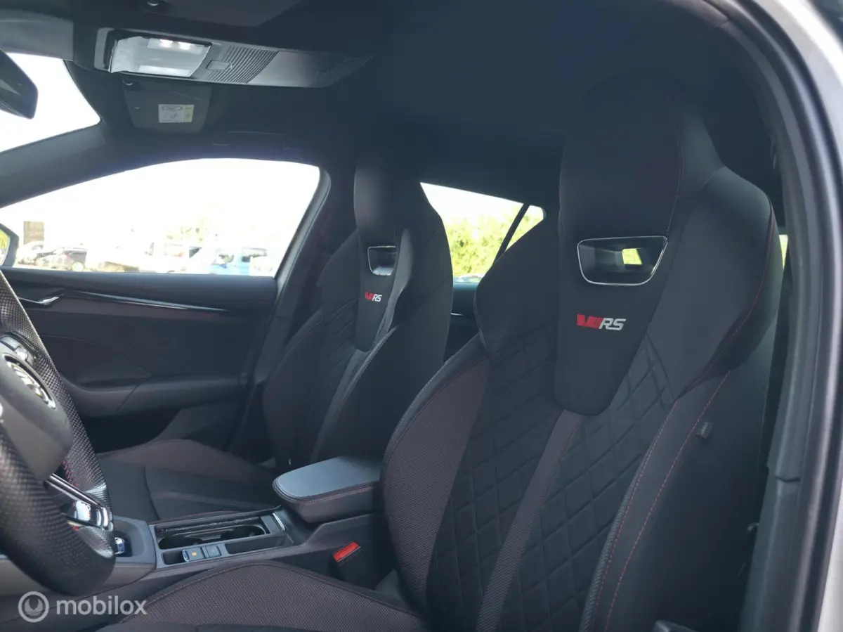 1.4 TSI RS iV PHEV / Carplay / Side ass