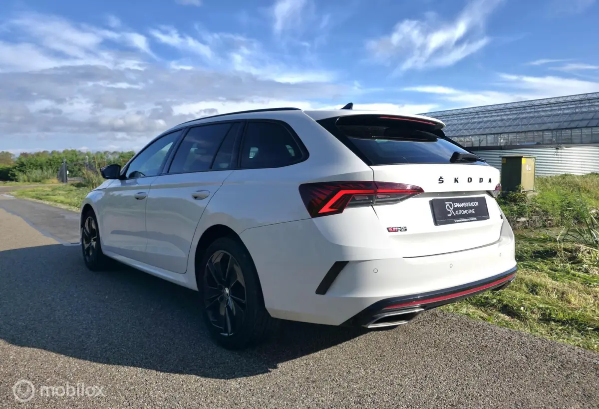 1.4 TSI RS iV PHEV / Carplay / Side ass