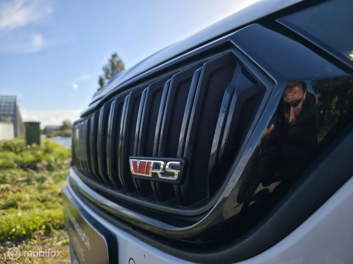 1.4 TSI RS iV PHEV / Carplay / Side ass