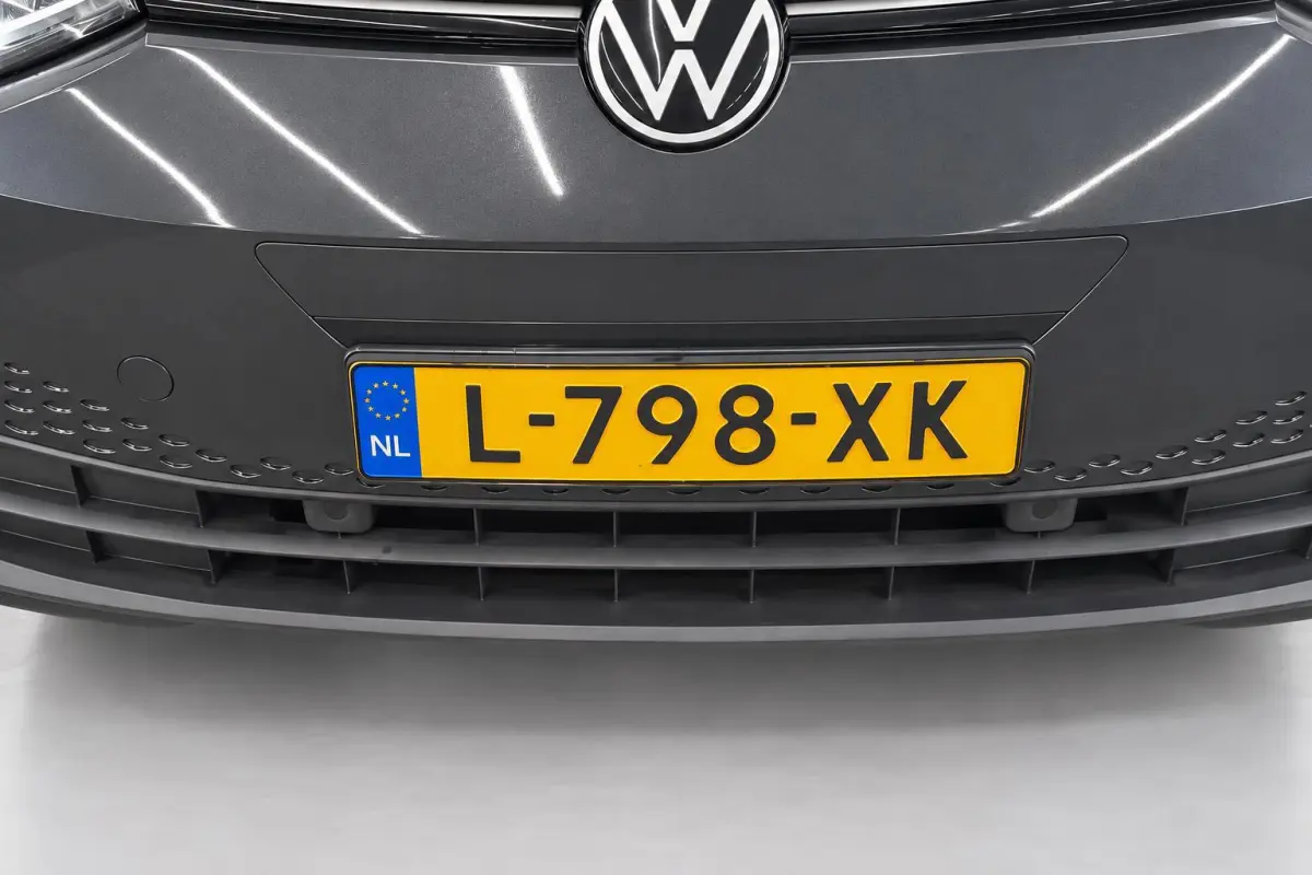Life 58 kWh 91% FASE 3 STOEL VR PDC VOOR EN ACHTER
