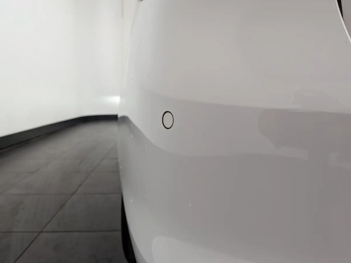 1.2 Edition / Navigatie / Camera / Parkeersensoren / LED / Carplay / 16'' LMV