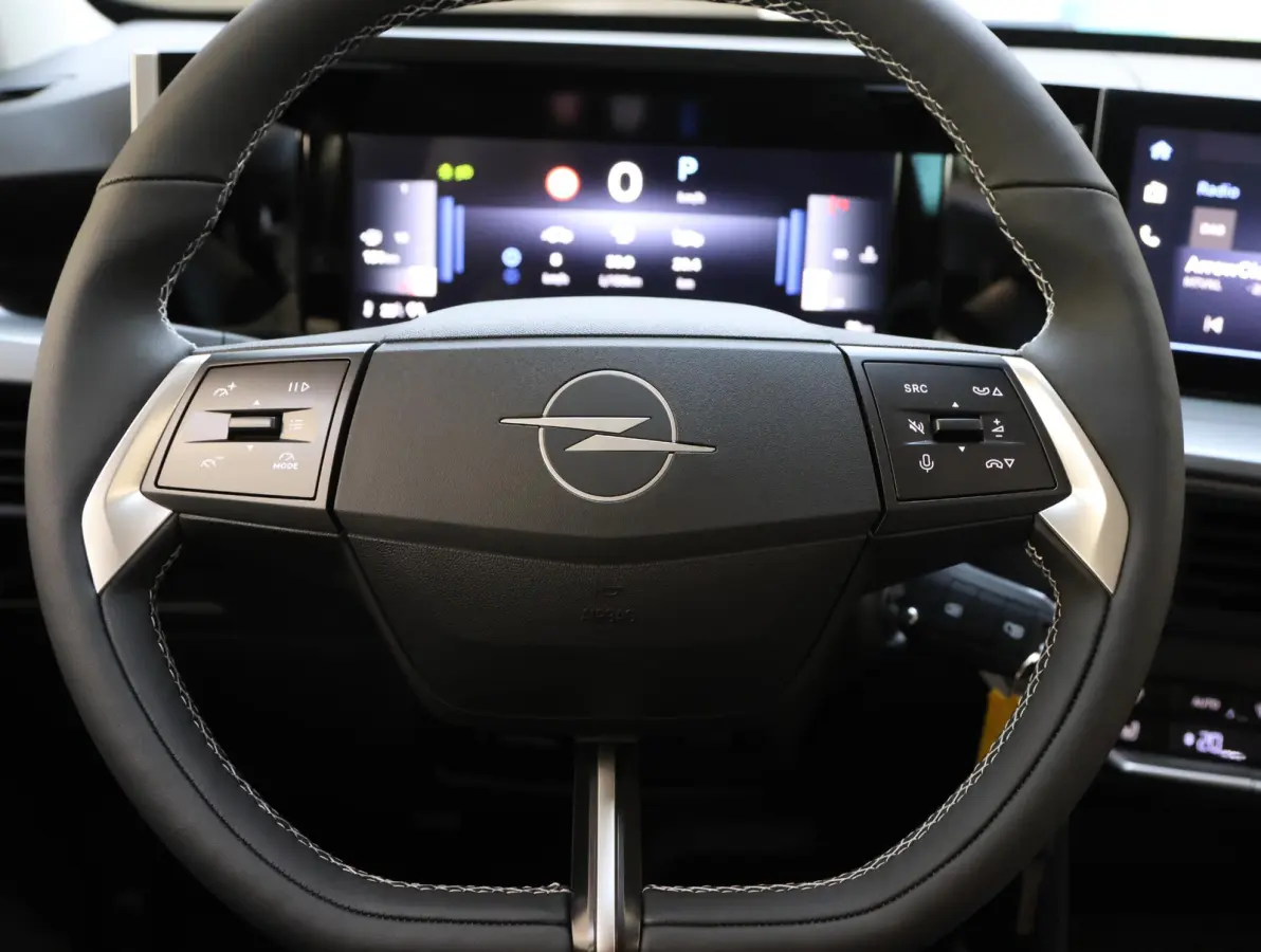 1.2 Turbo Hybrid GS | Navigatie | Apple Carplay/Android Auto | voorstoelen verwarmd | verwarmde voorruit