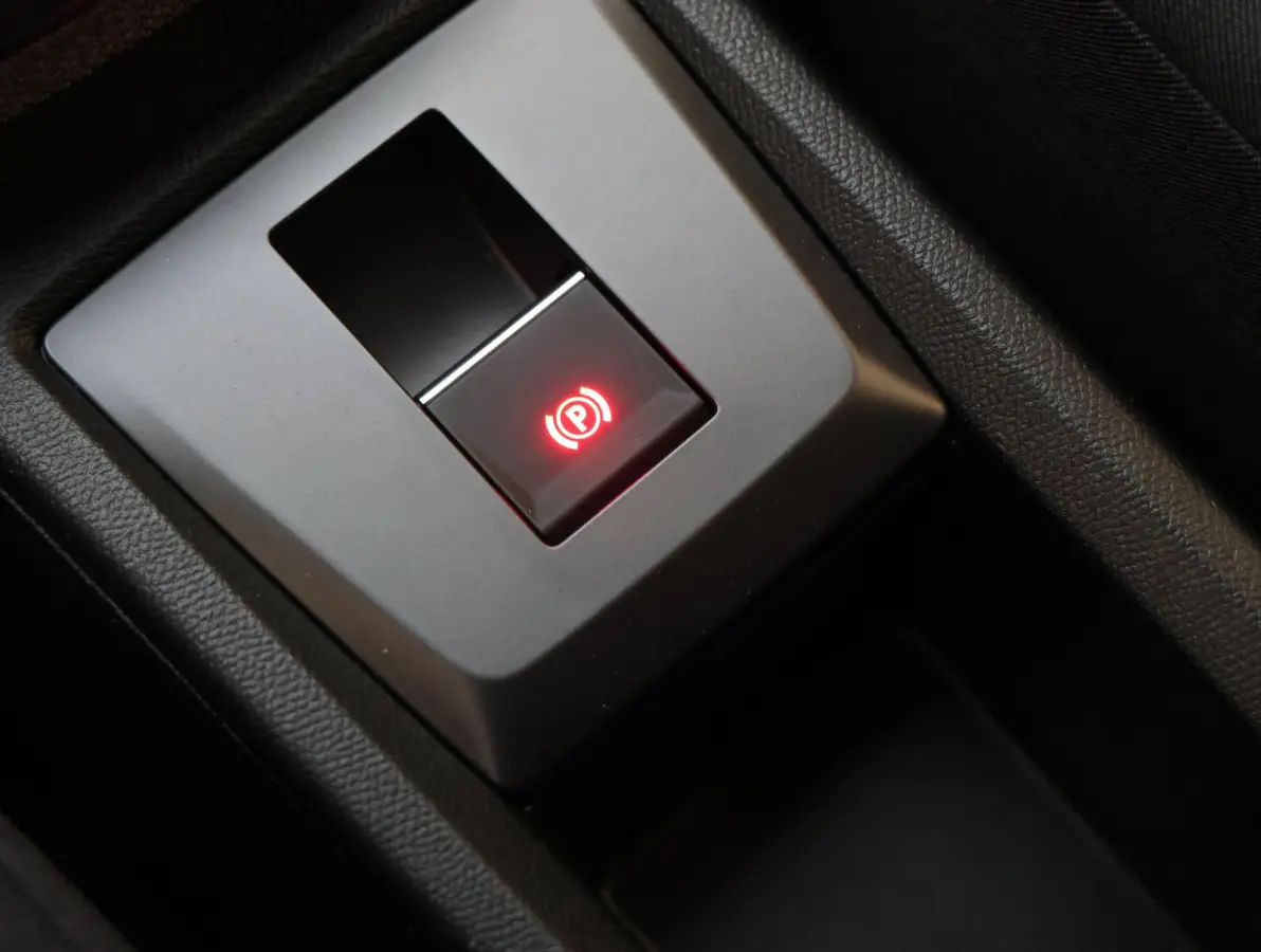 1.2 Turbo Hybrid GS | Navigatie | Apple Carplay/Android Auto | voorstoelen verwarmd | verwarmde voorruit