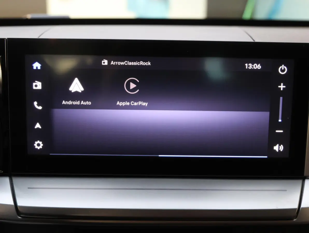 1.2 Turbo Hybrid GS | Navigatie | Apple Carplay/Android Auto | voorstoelen verwarmd | verwarmde voorruit