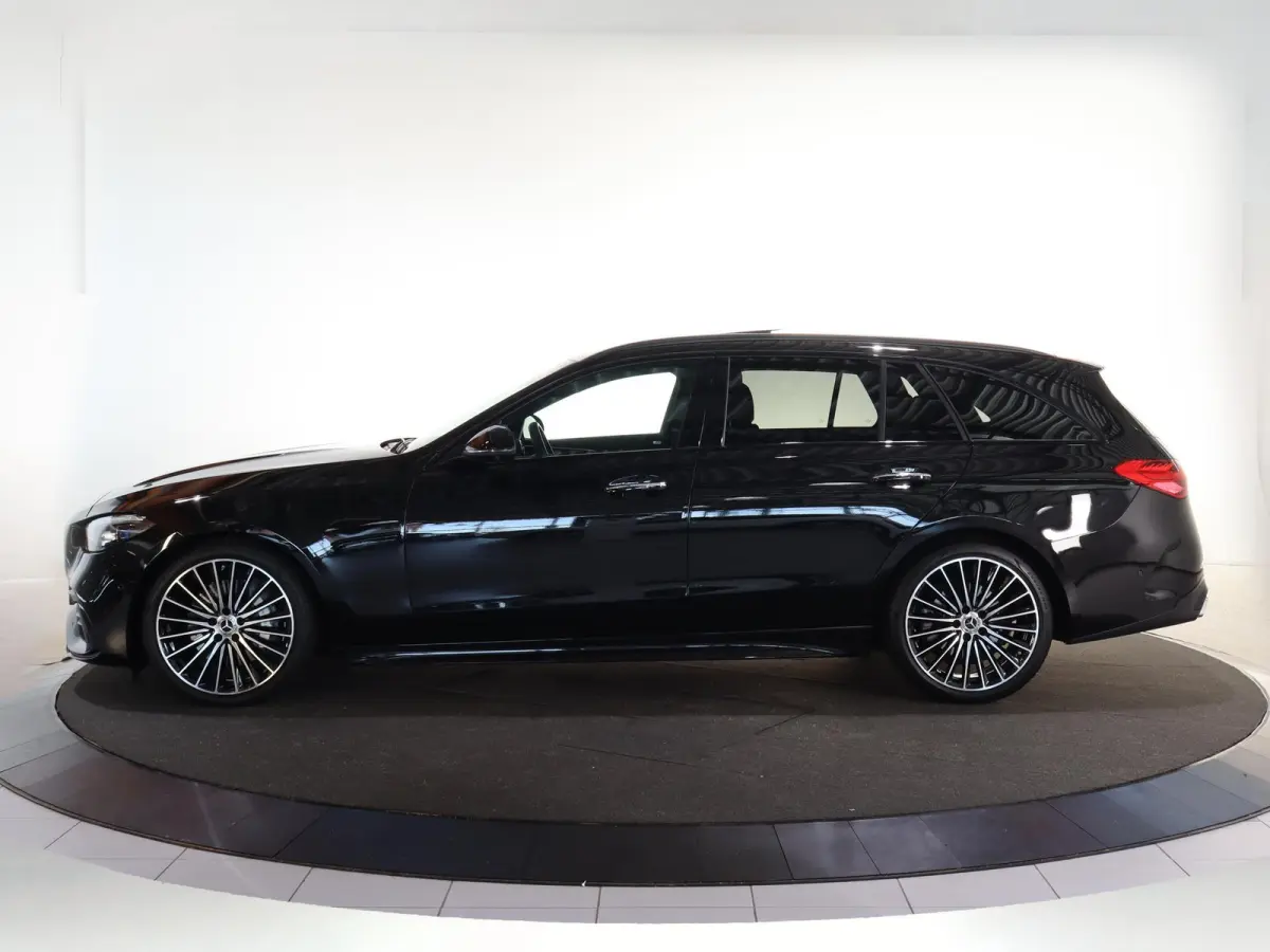 180 Star Edition AMG Line | Panoramaschuifdak | DIGITAL LIGHT  | Nightpakket | Stoelventilatie/-verwarming vooraan | Panoramaschuifdak |