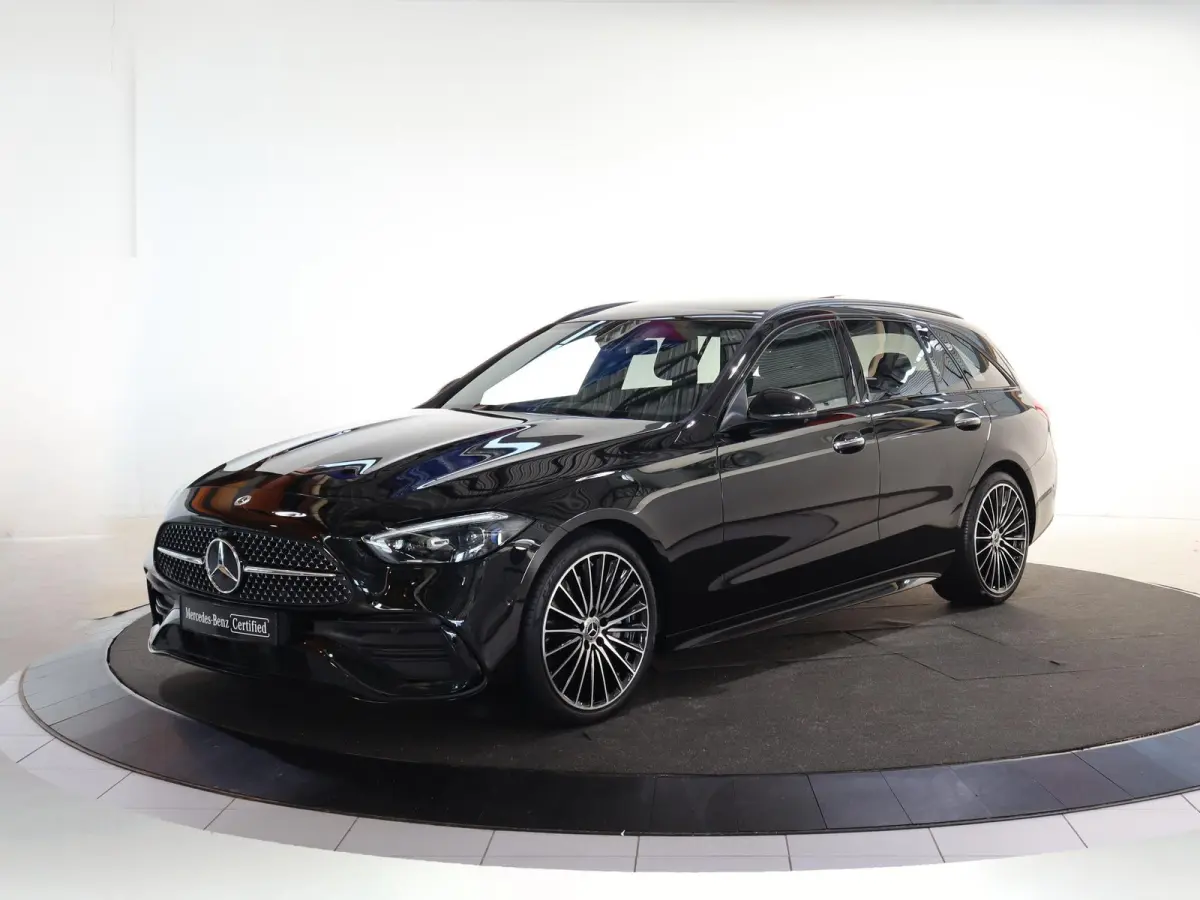 180 Star Edition AMG Line | Panoramaschuifdak | DIGITAL LIGHT  | Nightpakket | Stoelventilatie/-verwarming vooraan | Panoramaschuifdak |