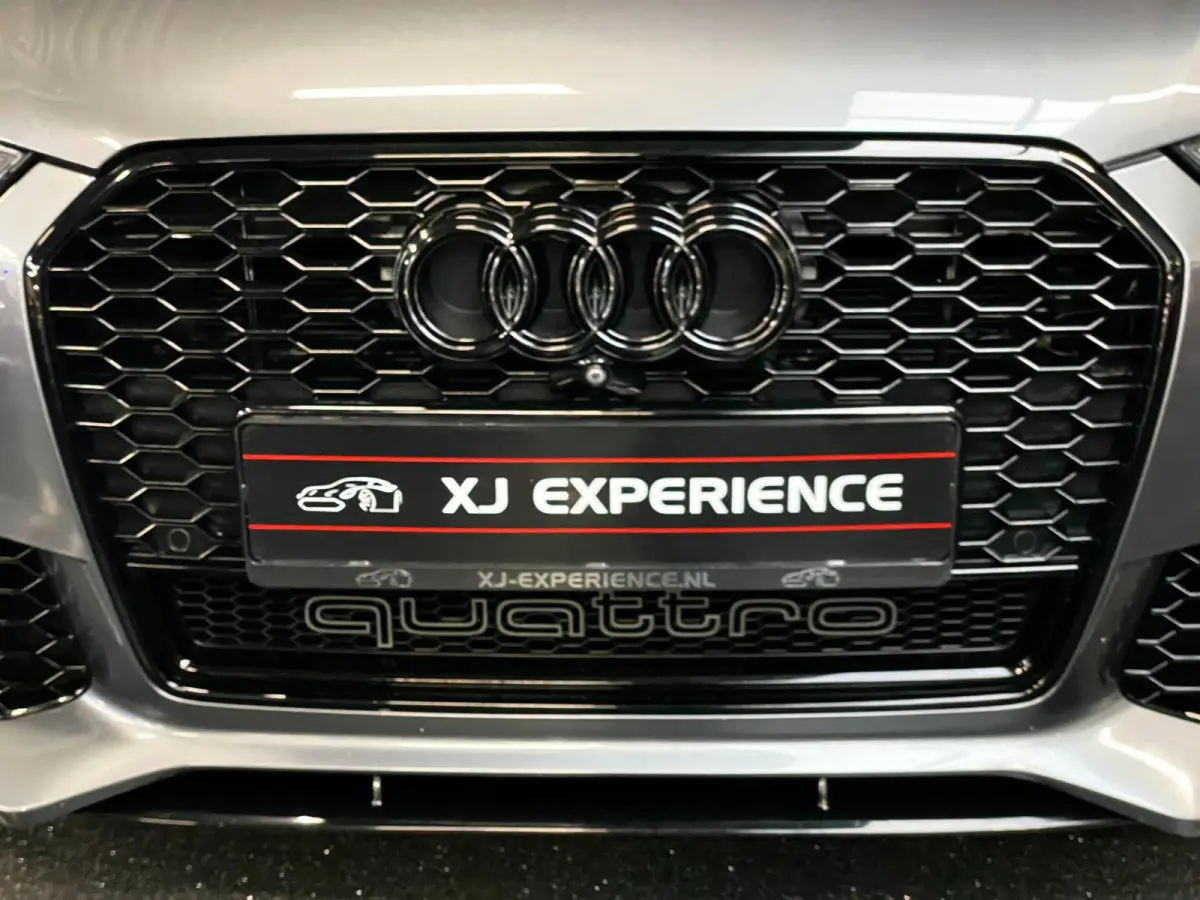 4.0 TFSI RS 6 quattro CERAMIC 21" CARBON PANO HUD Milltek Sport