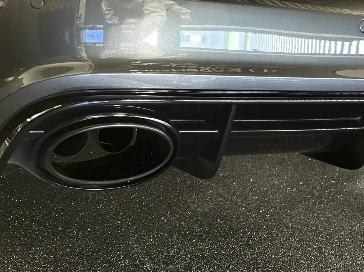4.0 TFSI RS 6 quattro CERAMIC 21" CARBON PANO HUD Milltek Sport