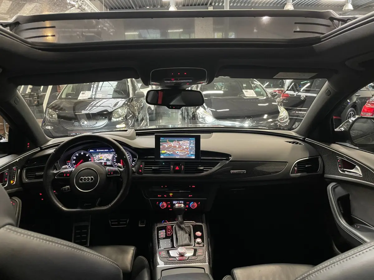 4.0 TFSI RS 6 quattro CERAMIC 21" CARBON PANO HUD Milltek Sport