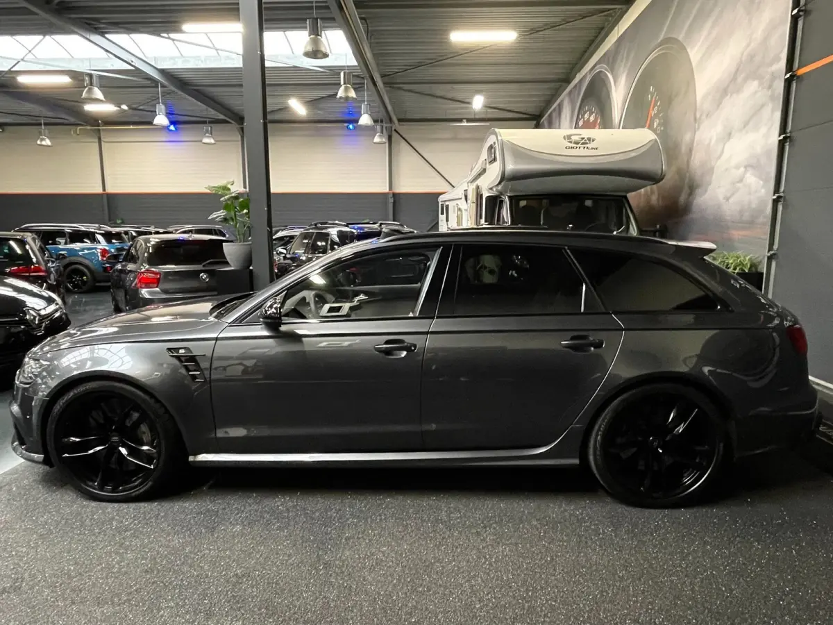 4.0 TFSI RS 6 quattro CERAMIC 21" CARBON PANO HUD Milltek Sport