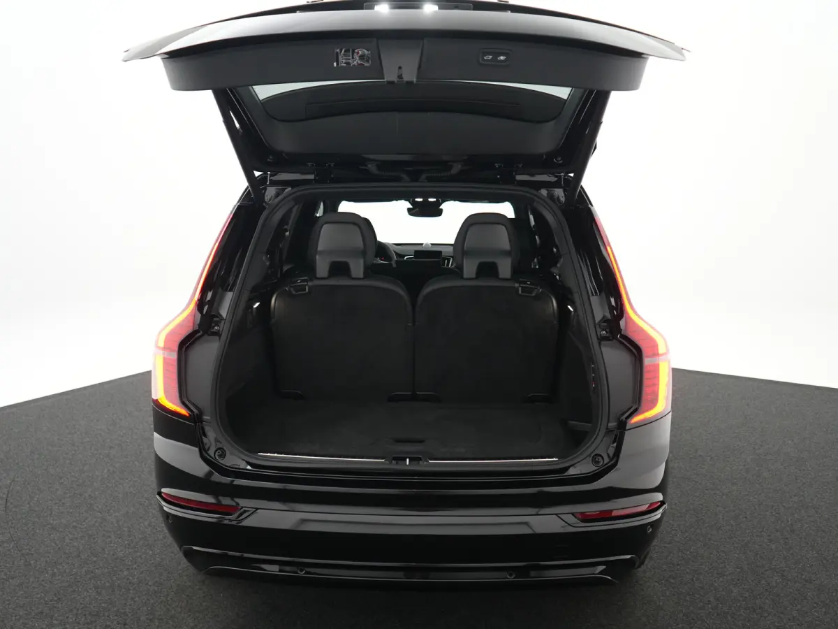 T8 Ultra Black Edition Executive | Luchtvering | Bowers & Wilkins | 360° Camera | Head-Up | Panoramadak | 22"