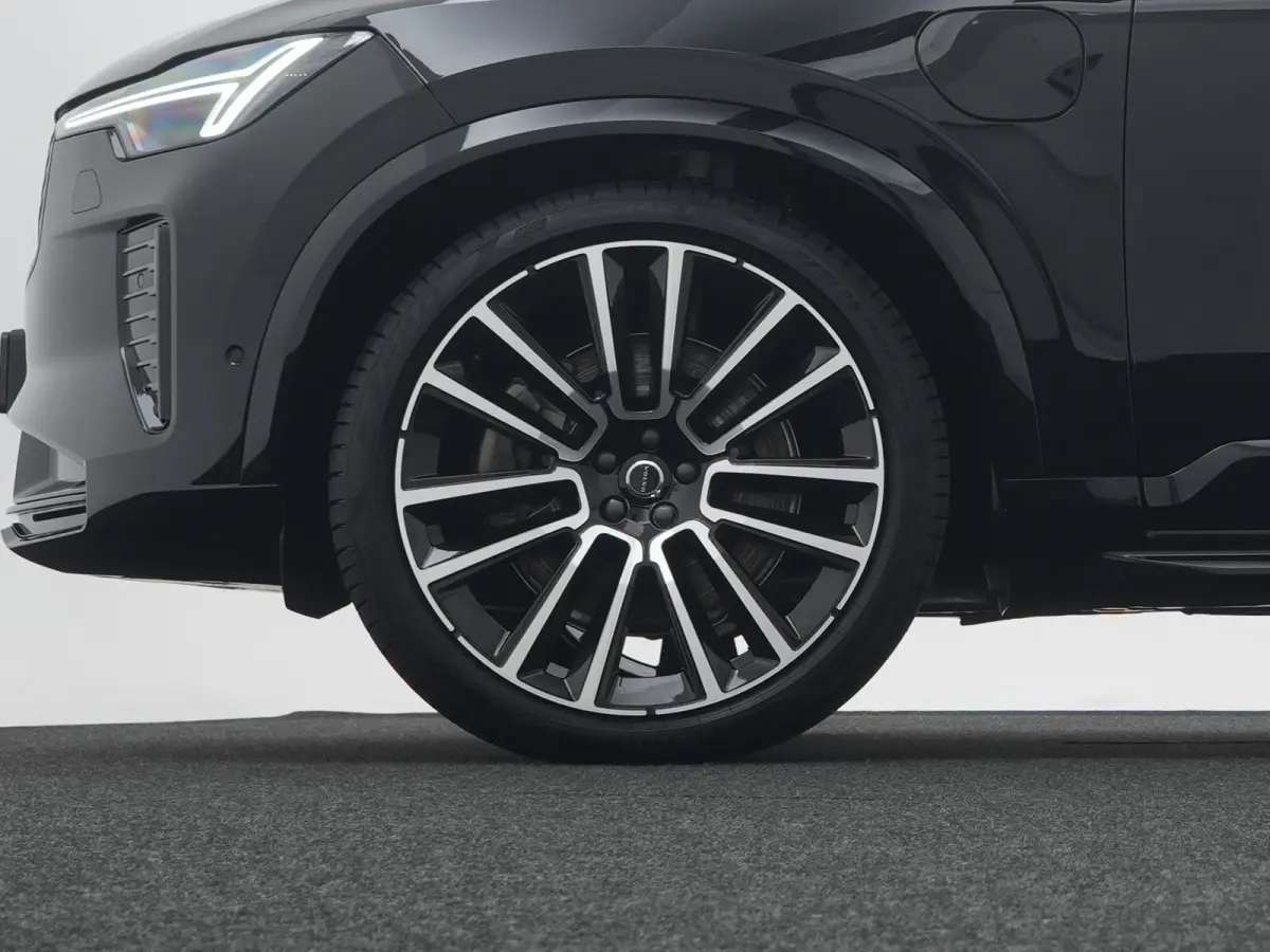 T8 Ultra Black Edition Executive | Luchtvering | Bowers & Wilkins | 360° Camera | Head-Up | Panoramadak | 22"