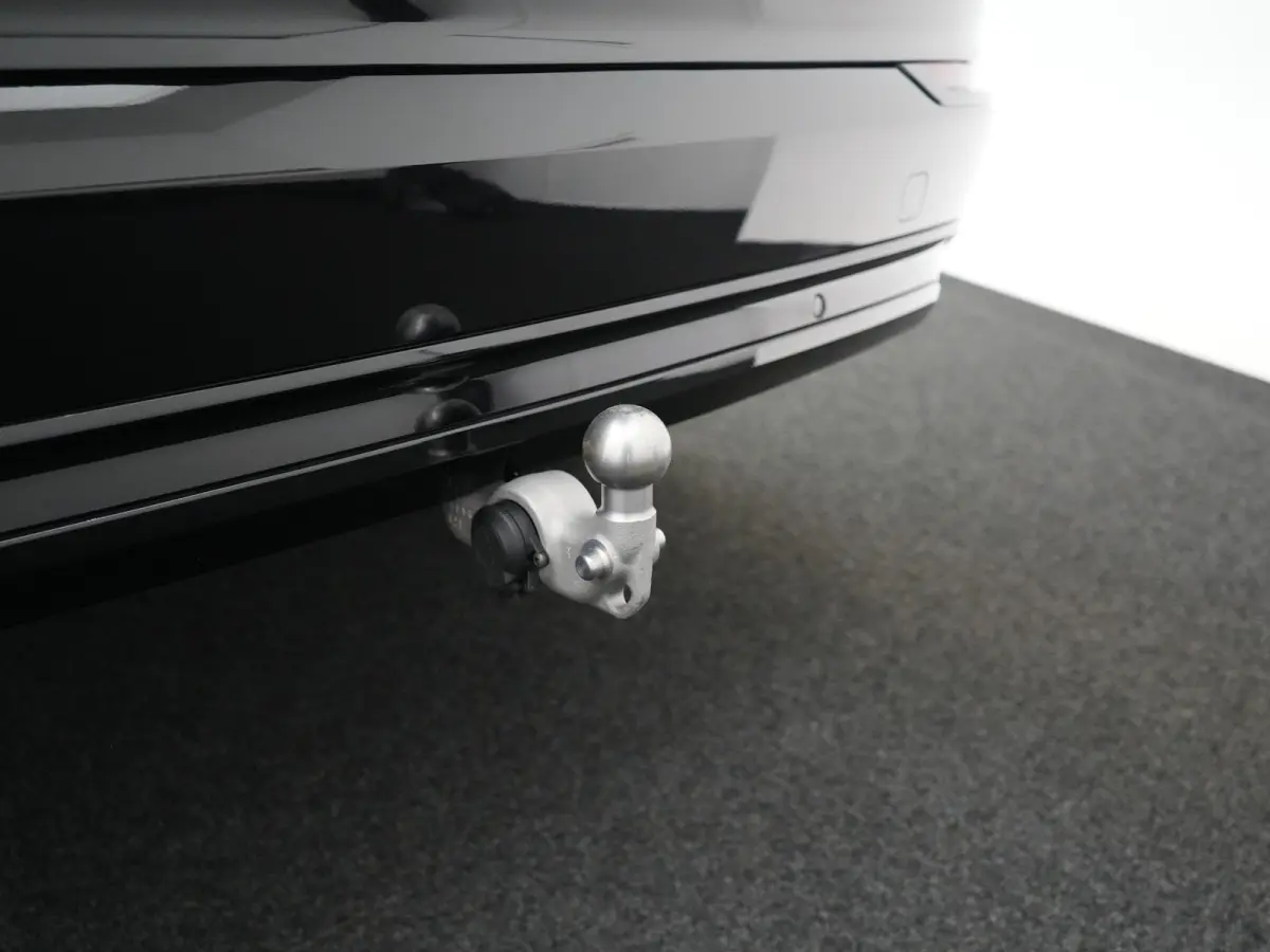 T8 Ultra Black Edition Executive | Luchtvering | Bowers & Wilkins | 360° Camera | Head-Up | Panoramadak | 22"