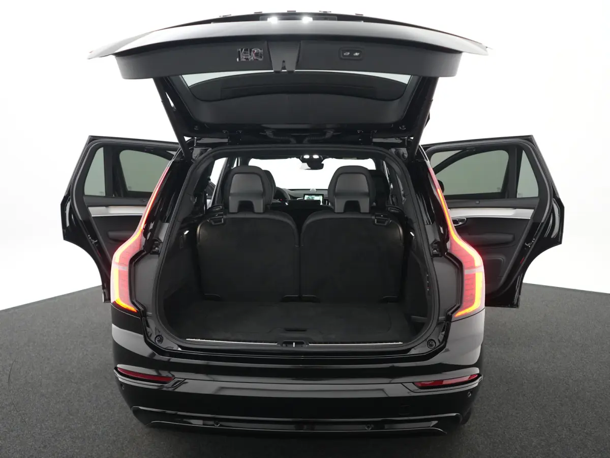 T8 Ultra Black Edition Executive | Luchtvering | Bowers & Wilkins | 360° Camera | Head-Up | Panoramadak | 22"