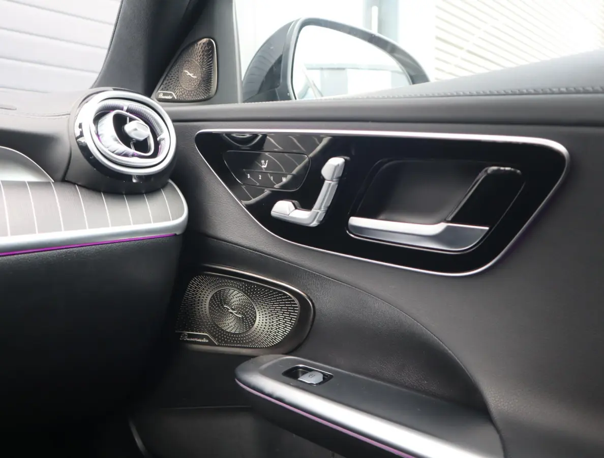 300 AMG Line | Pano | Camera | Burmester