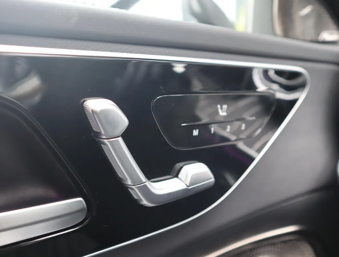 300 AMG Line | Pano | Camera | Burmester