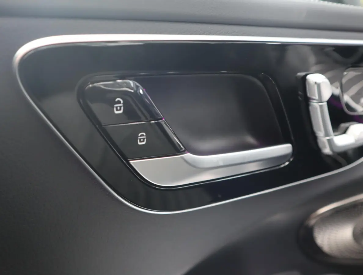 300 AMG Line | Pano | Camera | Burmester