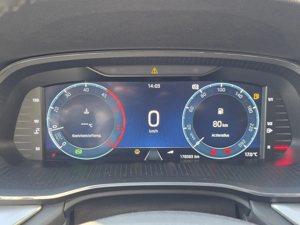 2.0 TDI CRUISE / LANE / MASSAGE / AUTO