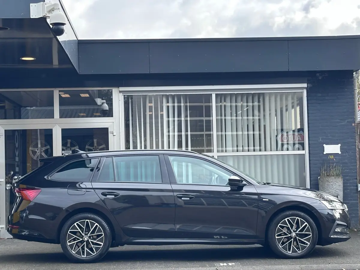 2.0 TDI CRUISE / LANE / MASSAGE / AUTO