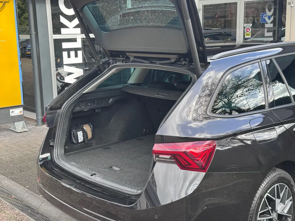 2.0 TDI CRUISE / LANE / MASSAGE / AUTO