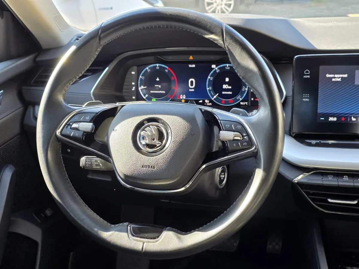2.0 TDI CRUISE / LANE / MASSAGE / AUTO
