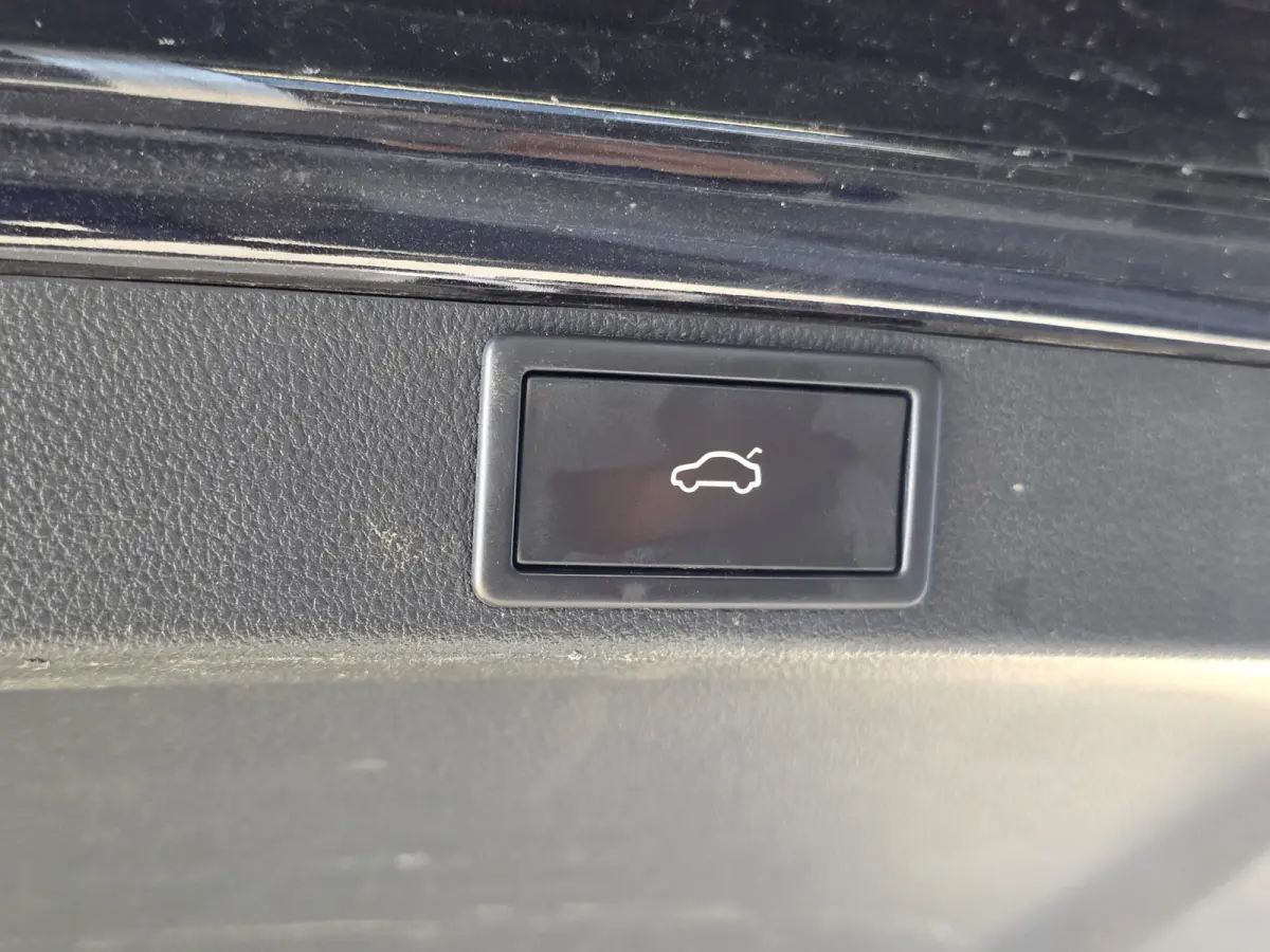 2.0 TDI CRUISE / LANE / MASSAGE / AUTO