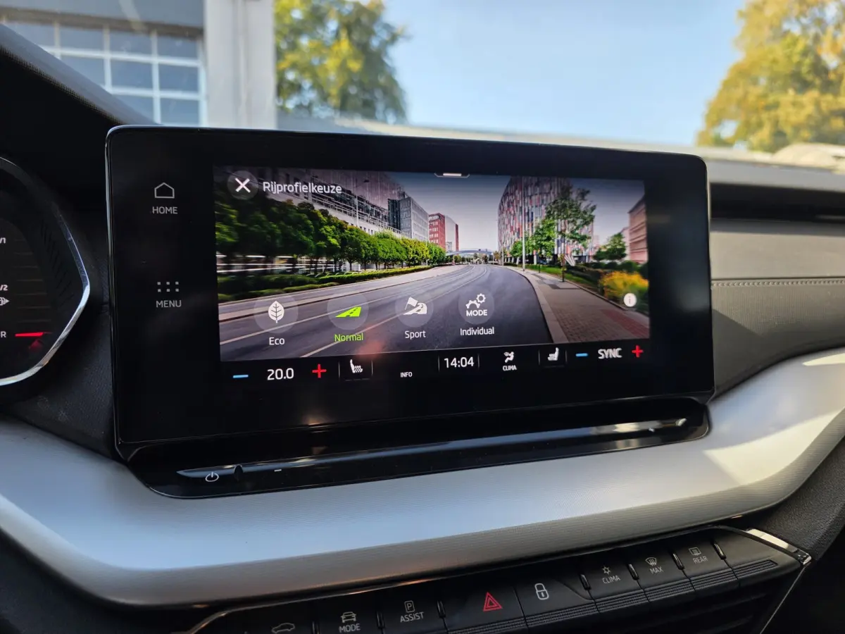 2.0 TDI CRUISE / LANE / MASSAGE / AUTO