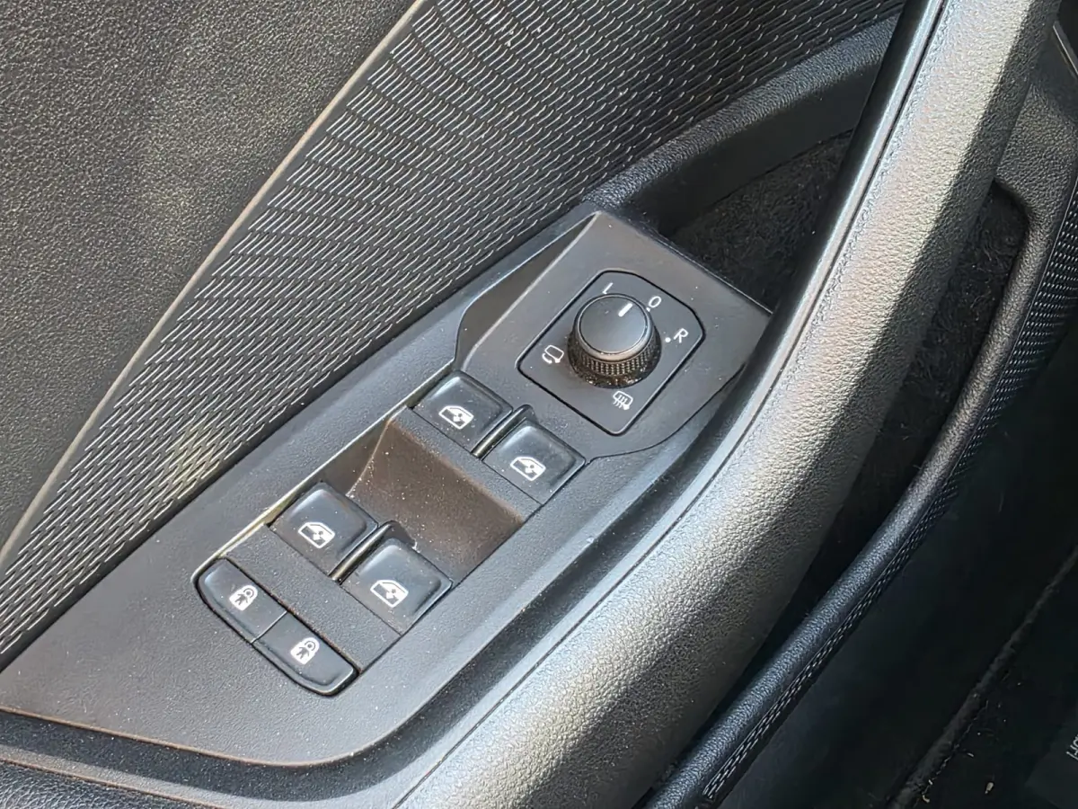 2.0 TDI CRUISE / LANE / MASSAGE / AUTO