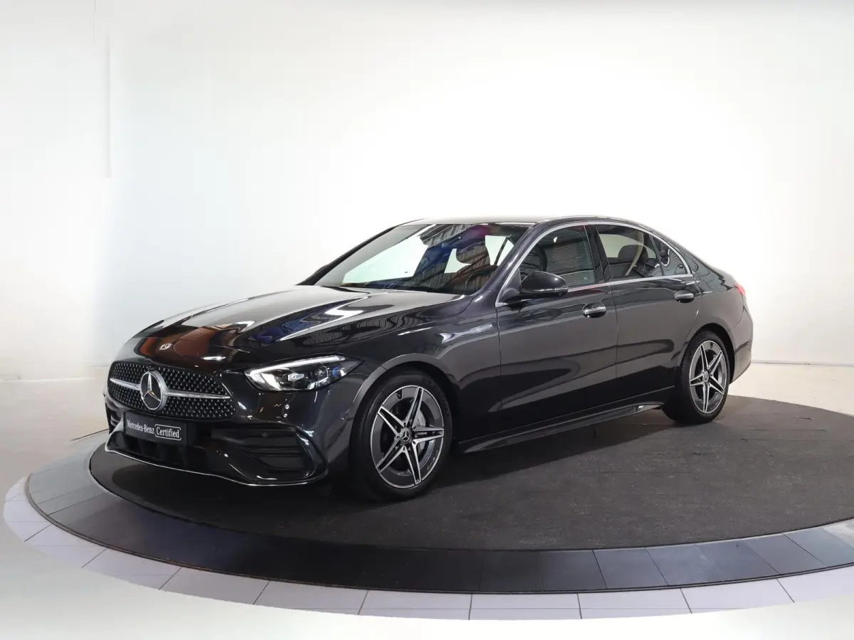 180 AMG Line | Trekhaak | Lederen bekleding | Memory | Digital Light |