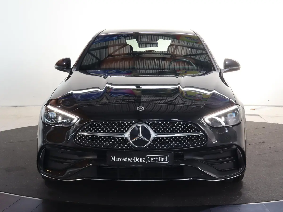 180 AMG Line | Trekhaak | Lederen bekleding | Memory | Digital Light |