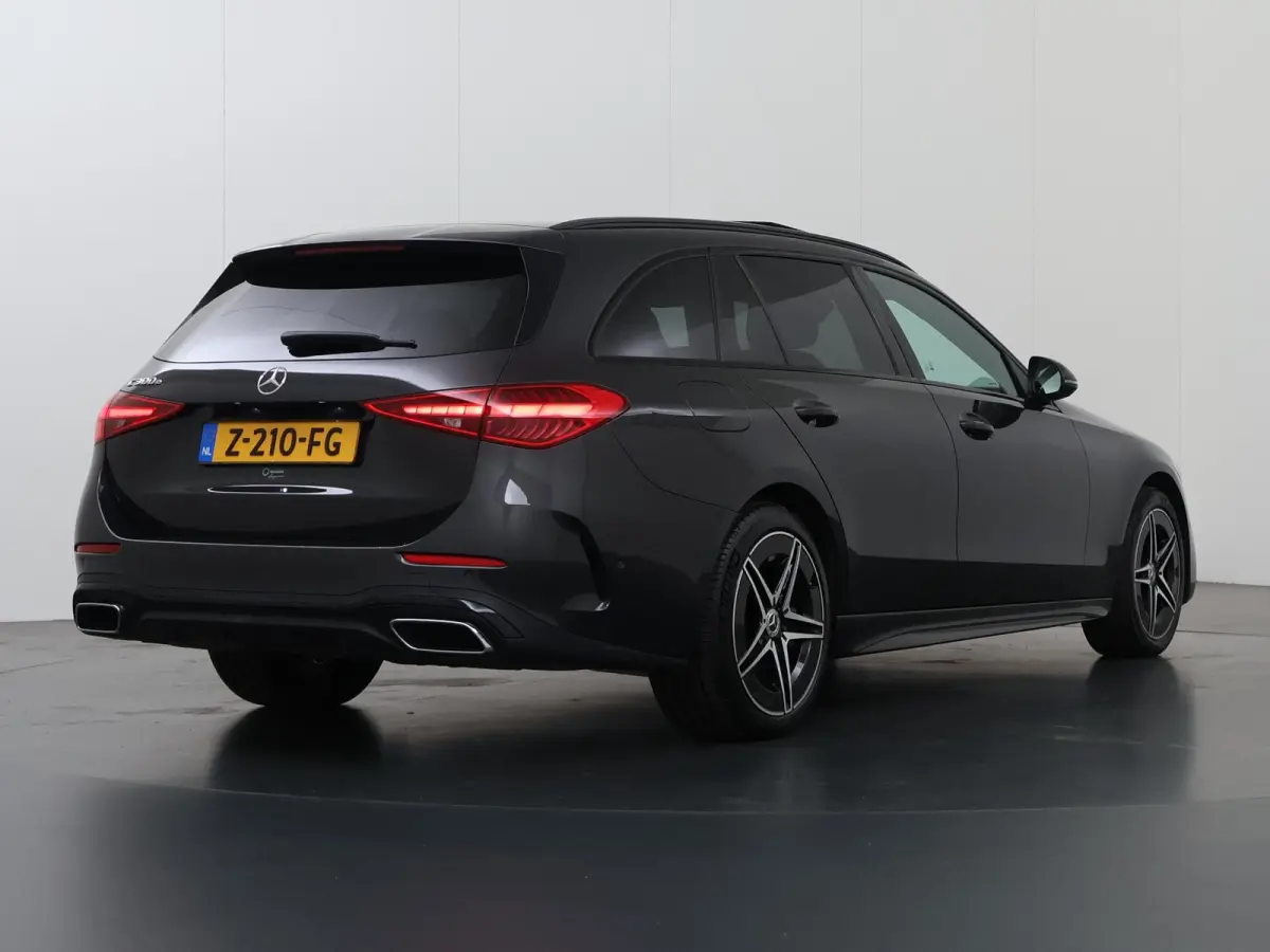300 e AMG Line | Night | Panoramadak | Stoelventilatie | Stoelverwarming | Digital Light |