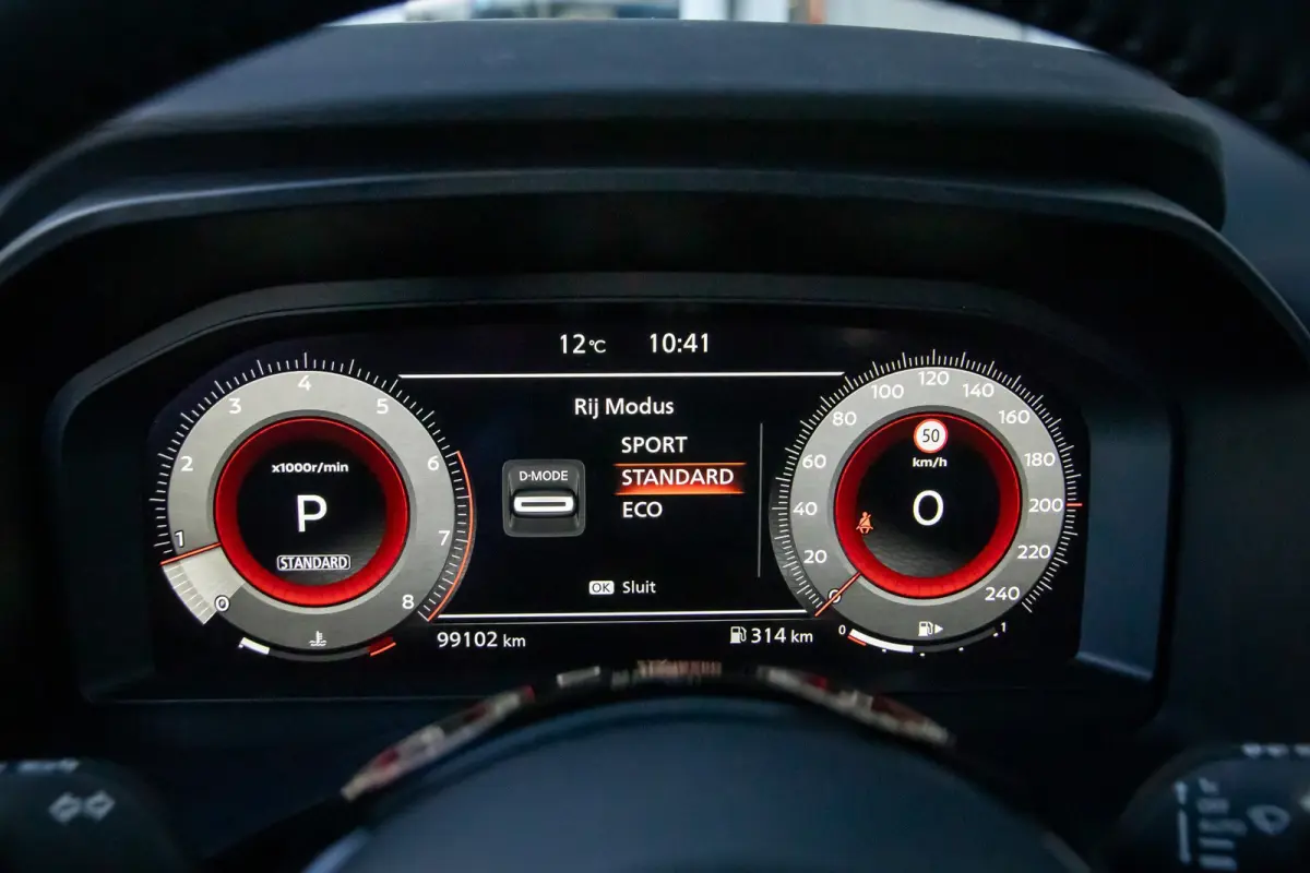 1.3 MHEV Xtronic Premiere Edition | Trekhaak | Panodak | 360 camera | Cruise adaptief | Head-up display | Navi | Apple Carplay/Android Auto | Achteruitrijcamera 360 graden | Apple Carplay/An