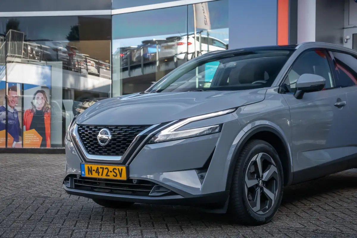 1.3 MHEV Xtronic Premiere Edition | Trekhaak | Panodak | 360 camera | Cruise adaptief | Head-up display | Navi | Apple Carplay/Android Auto | Achteruitrijcamera 360 graden | Apple Carplay/An