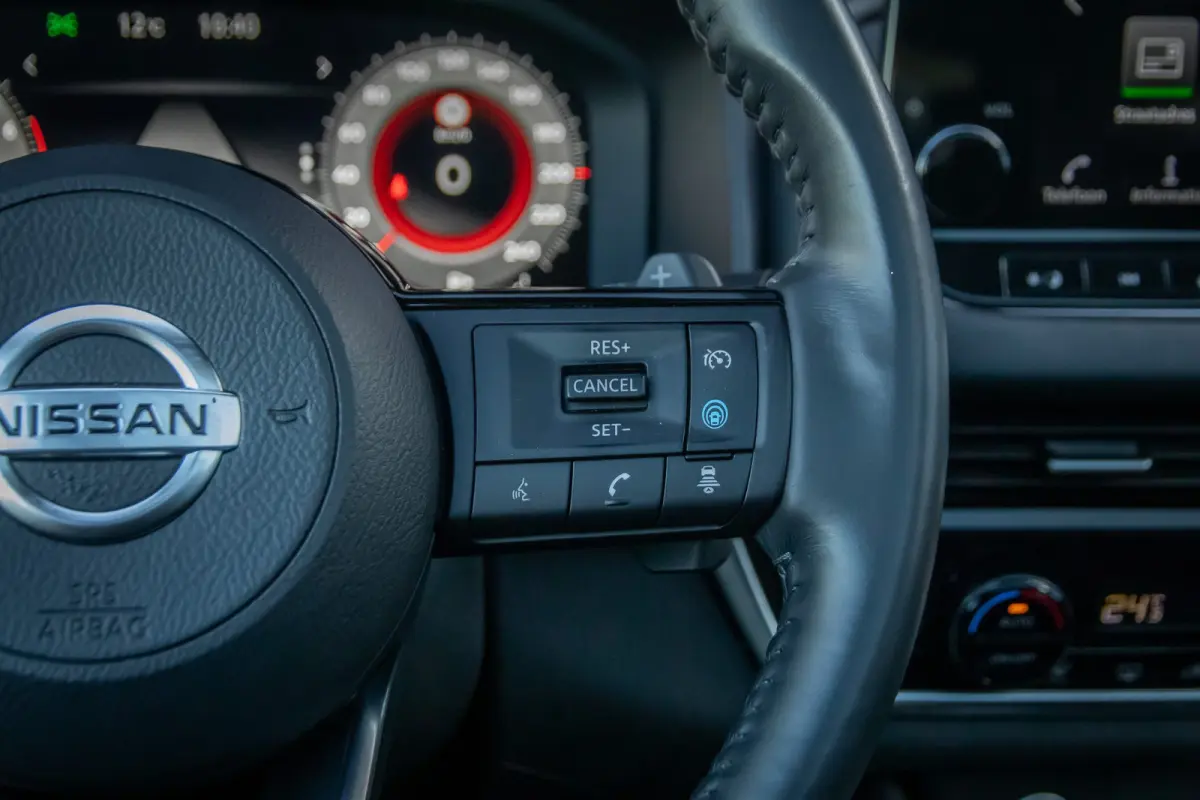 1.3 MHEV Xtronic Premiere Edition | Trekhaak | Panodak | 360 camera | Cruise adaptief | Head-up display | Navi | Apple Carplay/Android Auto | Achteruitrijcamera 360 graden | Apple Carplay/An