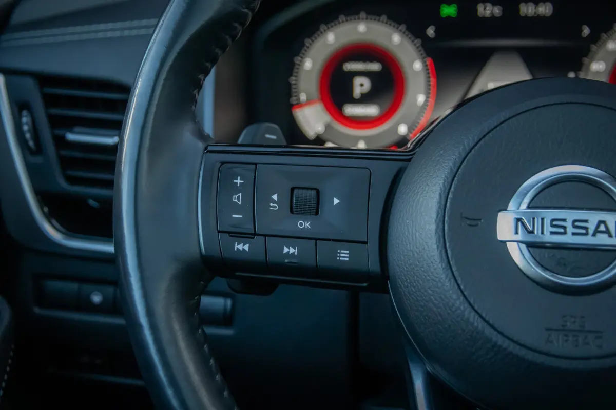 1.3 MHEV Xtronic Premiere Edition | Trekhaak | Panodak | 360 camera | Cruise adaptief | Head-up display | Navi | Apple Carplay/Android Auto | Achteruitrijcamera 360 graden | Apple Carplay/An