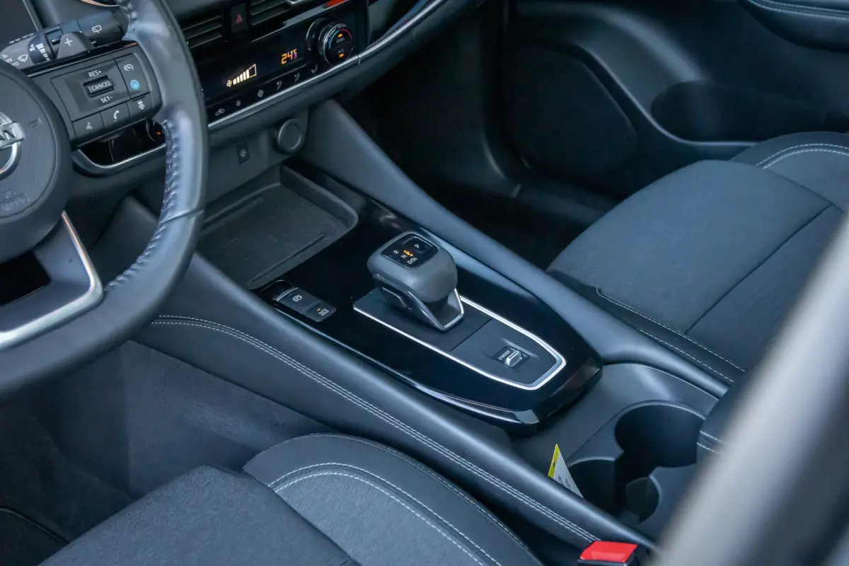 1.3 MHEV Xtronic Premiere Edition | Trekhaak | Panodak | 360 camera | Cruise adaptief | Head-up display | Navi | Apple Carplay/Android Auto | Achteruitrijcamera 360 graden | Apple Carplay/An