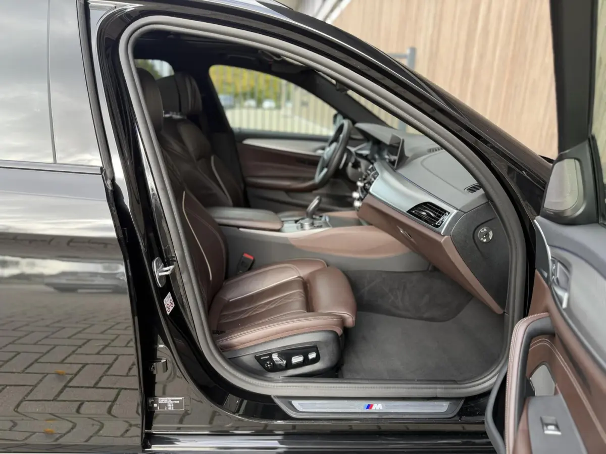 530d High Executive Edition | 3X M-Sport| Panoramadak |Trekhaak | H&K | HUD |Dealeronderhouden