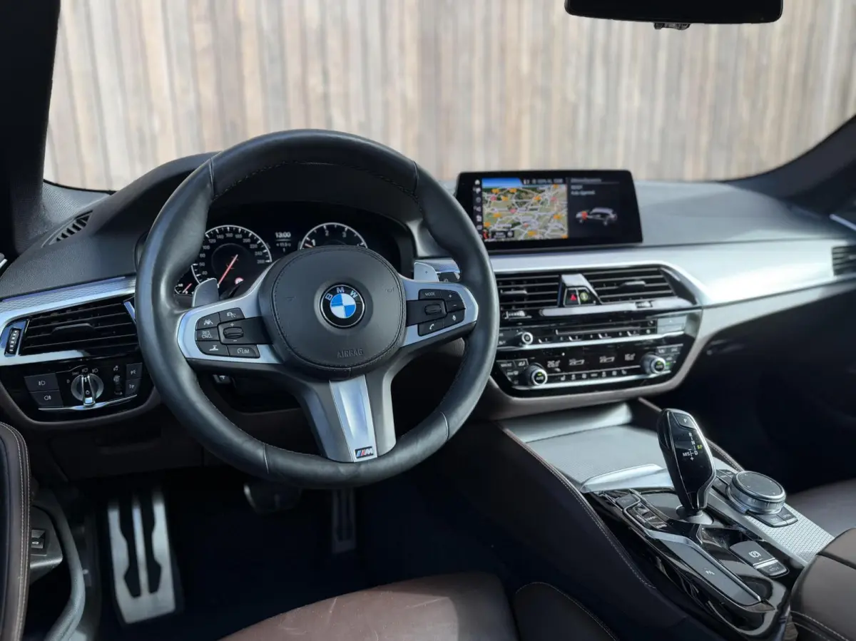 530d High Executive Edition | 3X M-Sport| Panoramadak |Trekhaak | H&K | HUD |Dealeronderhouden