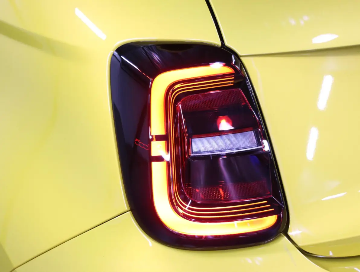 Icon 42 kWh | 8 jaar garantie | Apple CarPlay / Android Auto | Achteruitcamera | Stoelverwarming |