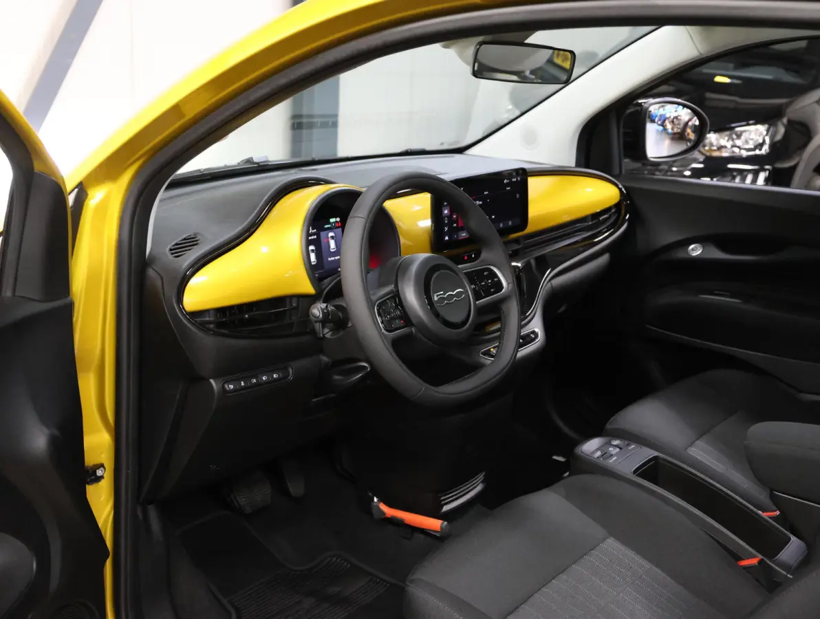 Icon 42 kWh | 8 jaar garantie | Apple CarPlay / Android Auto | Achteruitcamera | Stoelverwarming |