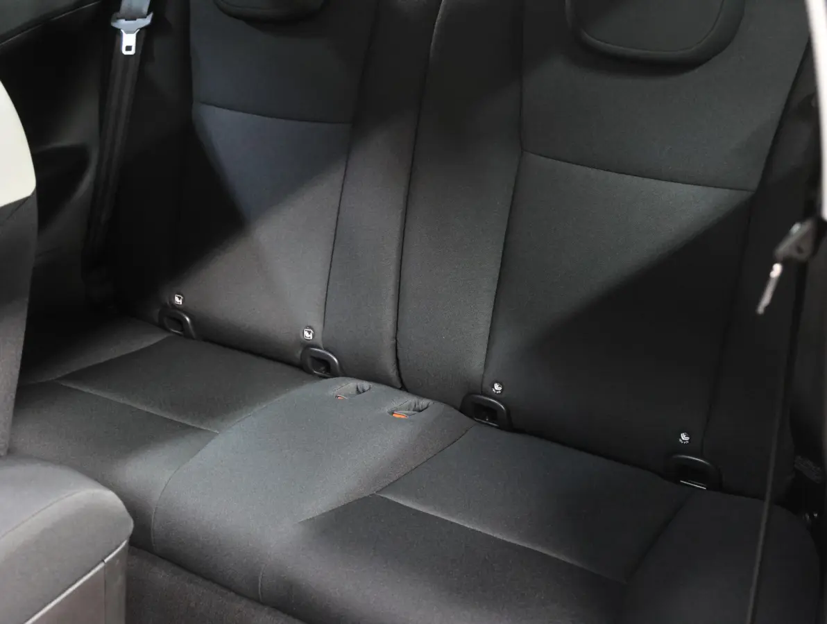 Icon 42 kWh | 8 jaar garantie | Apple CarPlay / Android Auto | Achteruitcamera | Stoelverwarming |