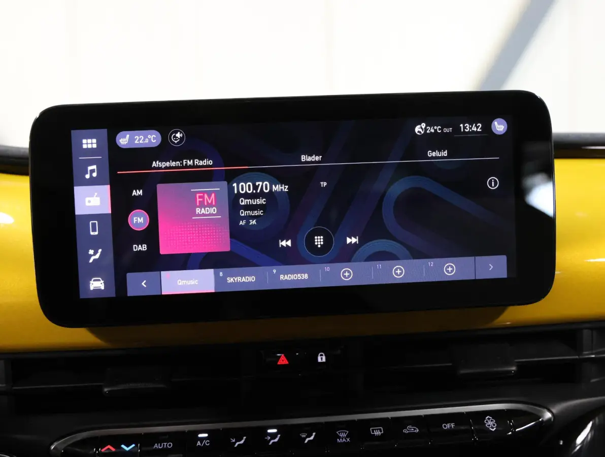 Icon 42 kWh | 8 jaar garantie | Apple CarPlay / Android Auto | Achteruitcamera | Stoelverwarming |