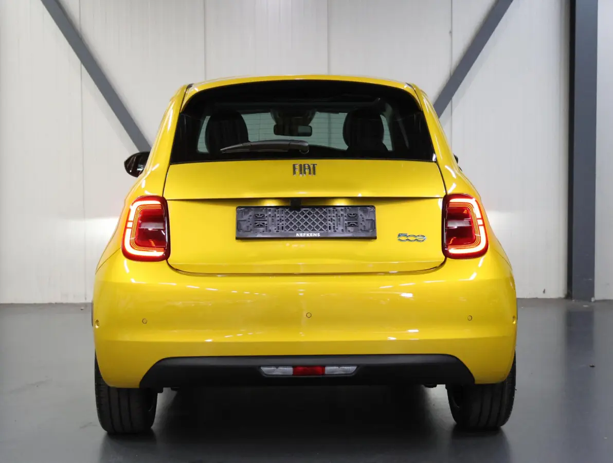 Icon 42 kWh | 8 jaar garantie | Apple CarPlay / Android Auto | Achteruitcamera | Stoelverwarming |