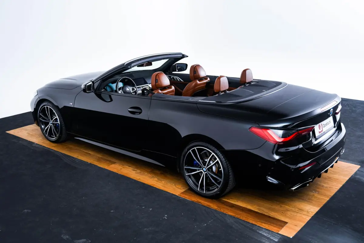 M440i High Executive Driving Assistant Professional - Head up - Harman Kardon - BMW Laserlight - Comfort Access - Windscherm - Air collar - Stuurwielrand verwarmd - Parking Assistant Plus