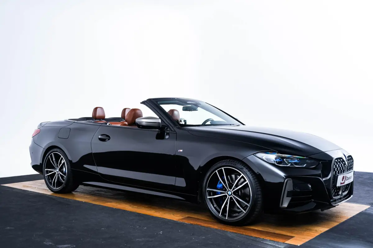 M440i High Executive Driving Assistant Professional - Head up - Harman Kardon - BMW Laserlight - Comfort Access - Windscherm - Air collar - Stuurwielrand verwarmd - Parking Assistant Plus