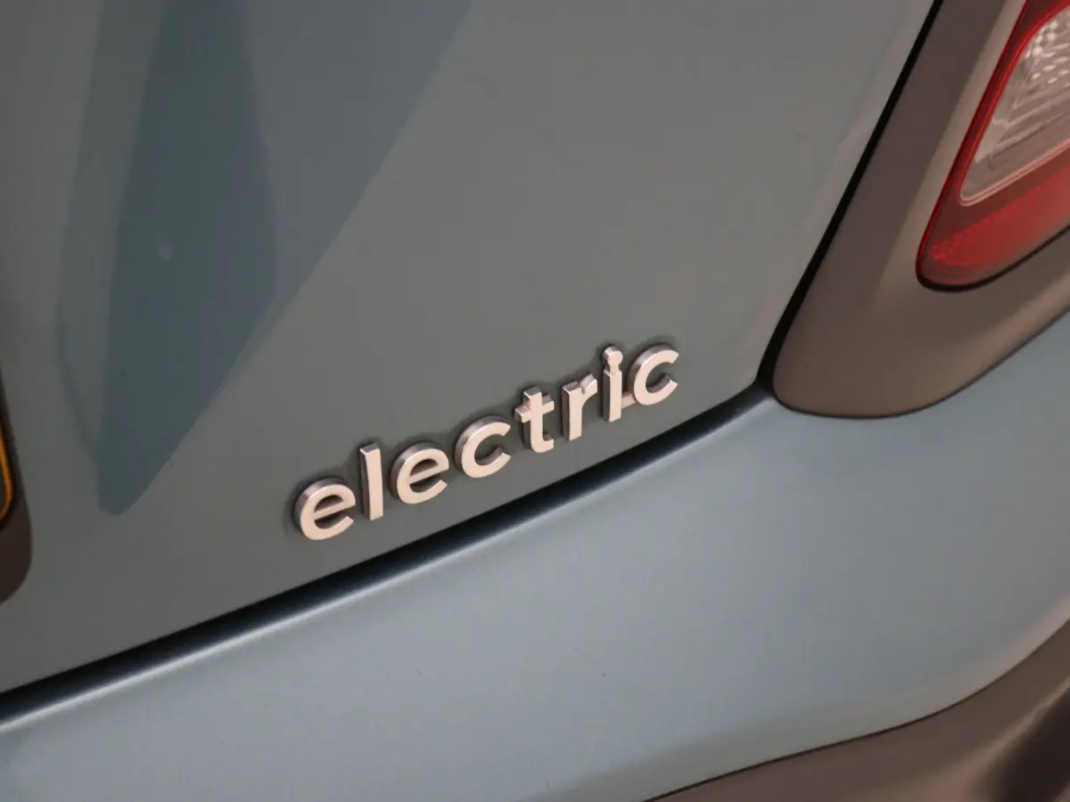 EV Comfort 39 kWh | Achteruitrijcamera | Apple Carplay/Android Auto|telefoonintegratie premium | Bestuurdersstoel in hoogte verstelbaar
