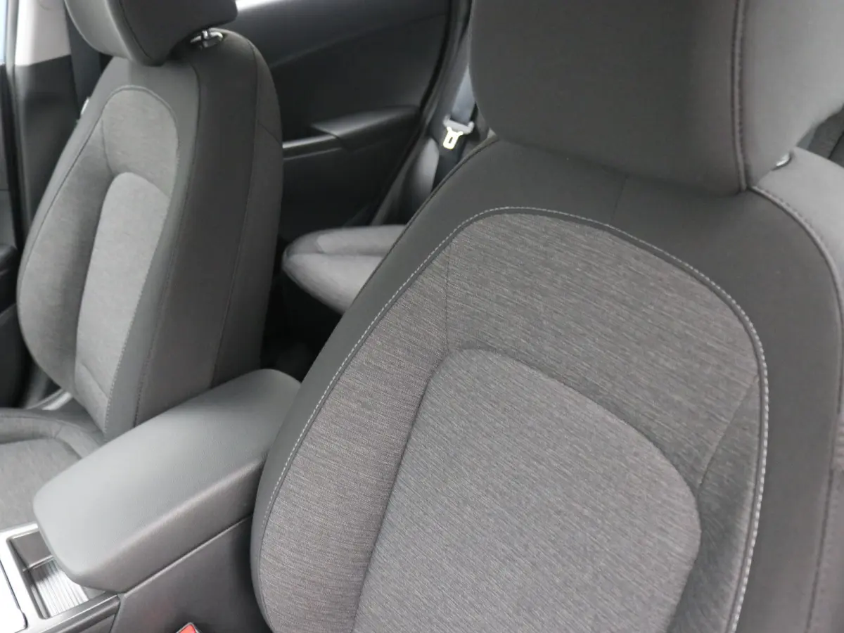 EV Comfort 39 kWh | Achteruitrijcamera | Apple Carplay/Android Auto|telefoonintegratie premium | Bestuurdersstoel in hoogte verstelbaar