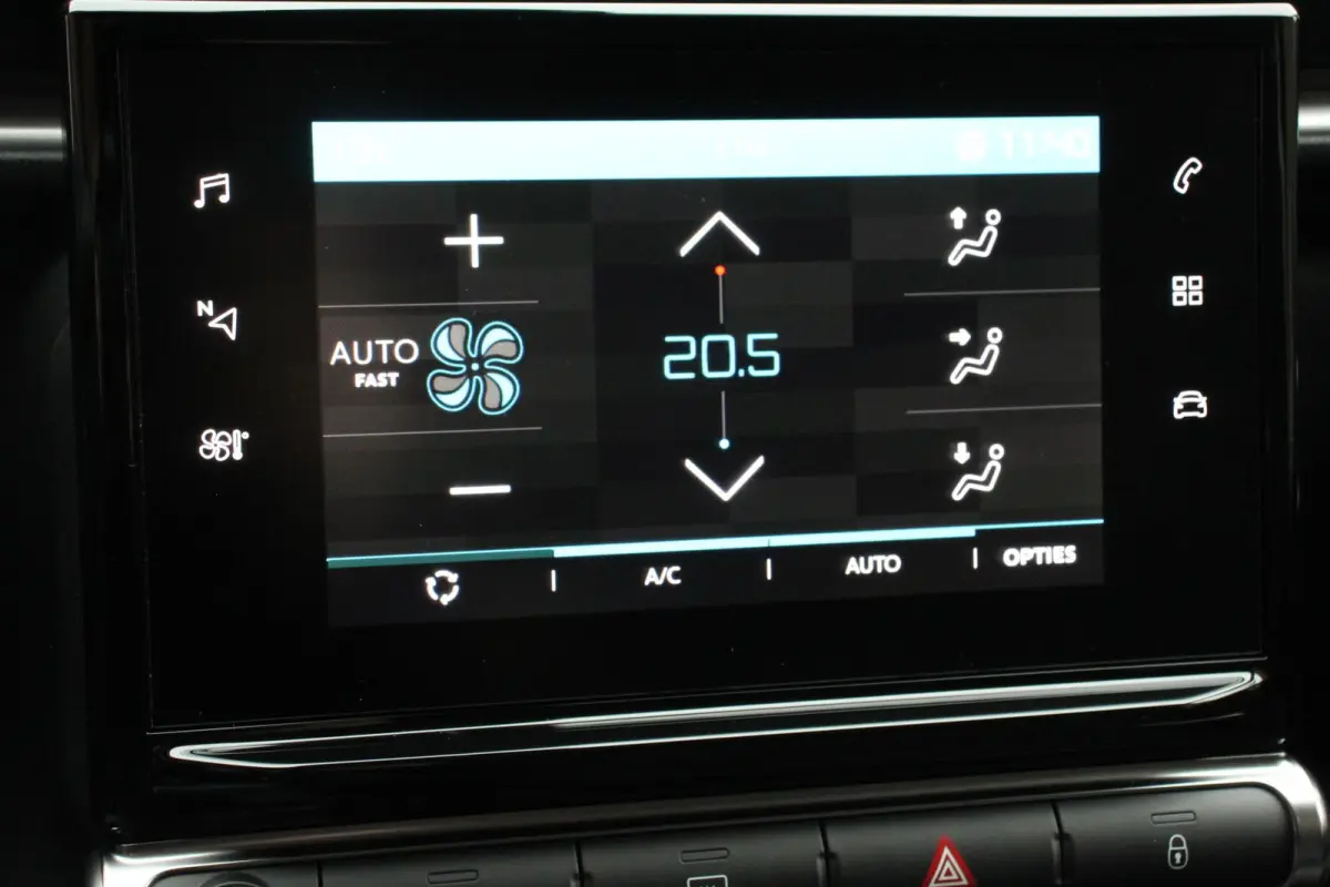 1.2 PureTech 83 pk Navigatie Apple Carplay/Android Auto Parkeersensor achter Camera Stoelverwarming Cruise Control Lane Assist LED-koplampen Keyless Entry/Start